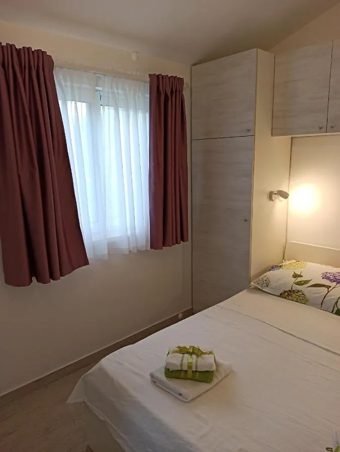 Holiday House Vela Vrta Sveti Ivan Dobrinjski