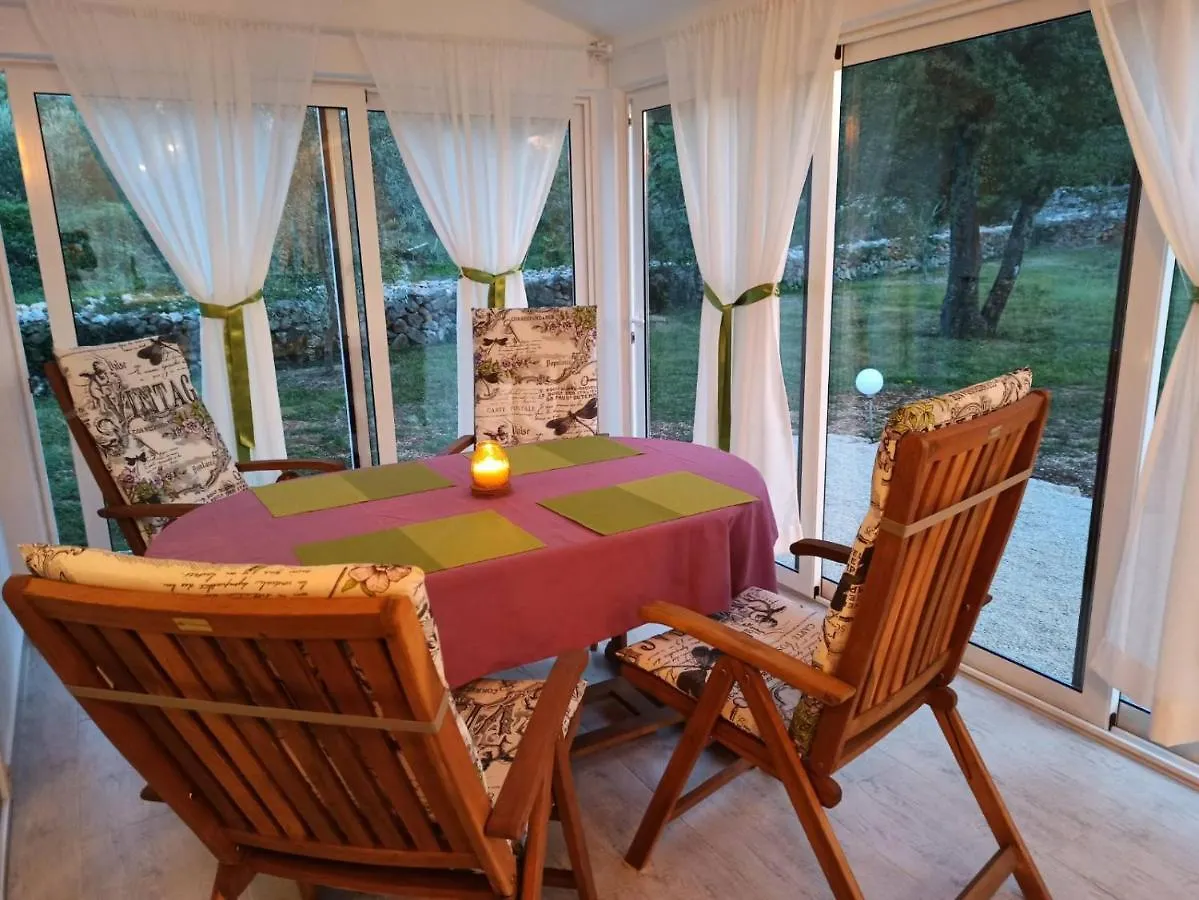 Prázdninový dům Holiday House Vela Vrta Sveti Ivan Dobrinjski